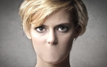 woman with no mouth - illustrating not knowing how to communicate after narcissistic abuse