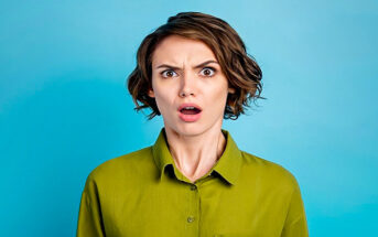 woman looking confused and ditzy - illustrating being scatterbrained