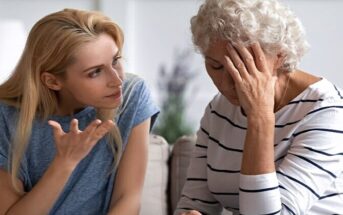 woman arguing with her elderly mother - demonstrating mommy issues in women