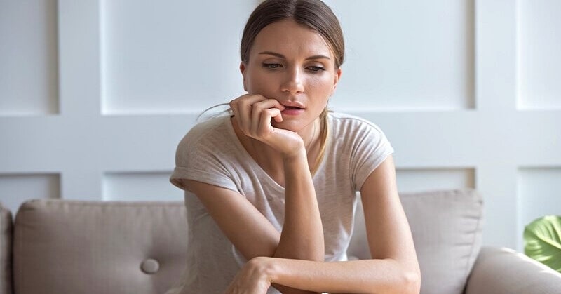 pensive woman wondering how to prepare for a breakup