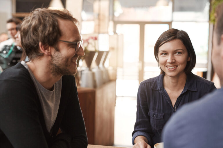 12 Habits Of People Who Can Tell What Others Are Thinking Just By ...