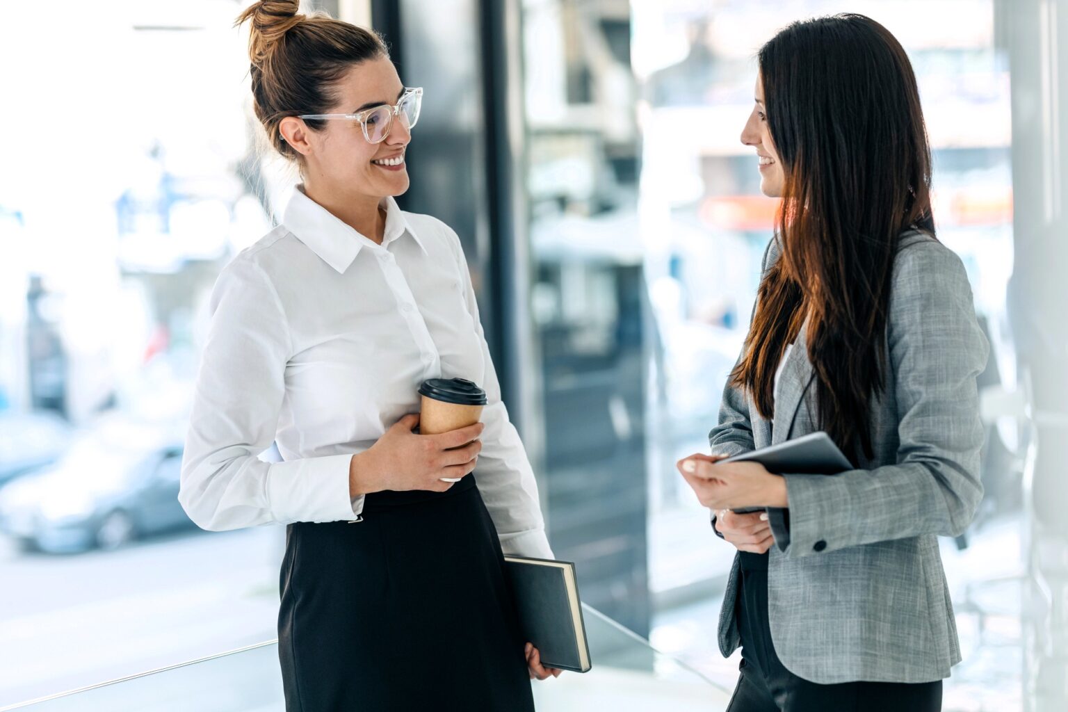 10 Subtle Clues You’re Making A Stronger Impression On People Than You ...